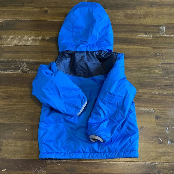 The North Face  Blue Jacket - Picture 3 of 6
